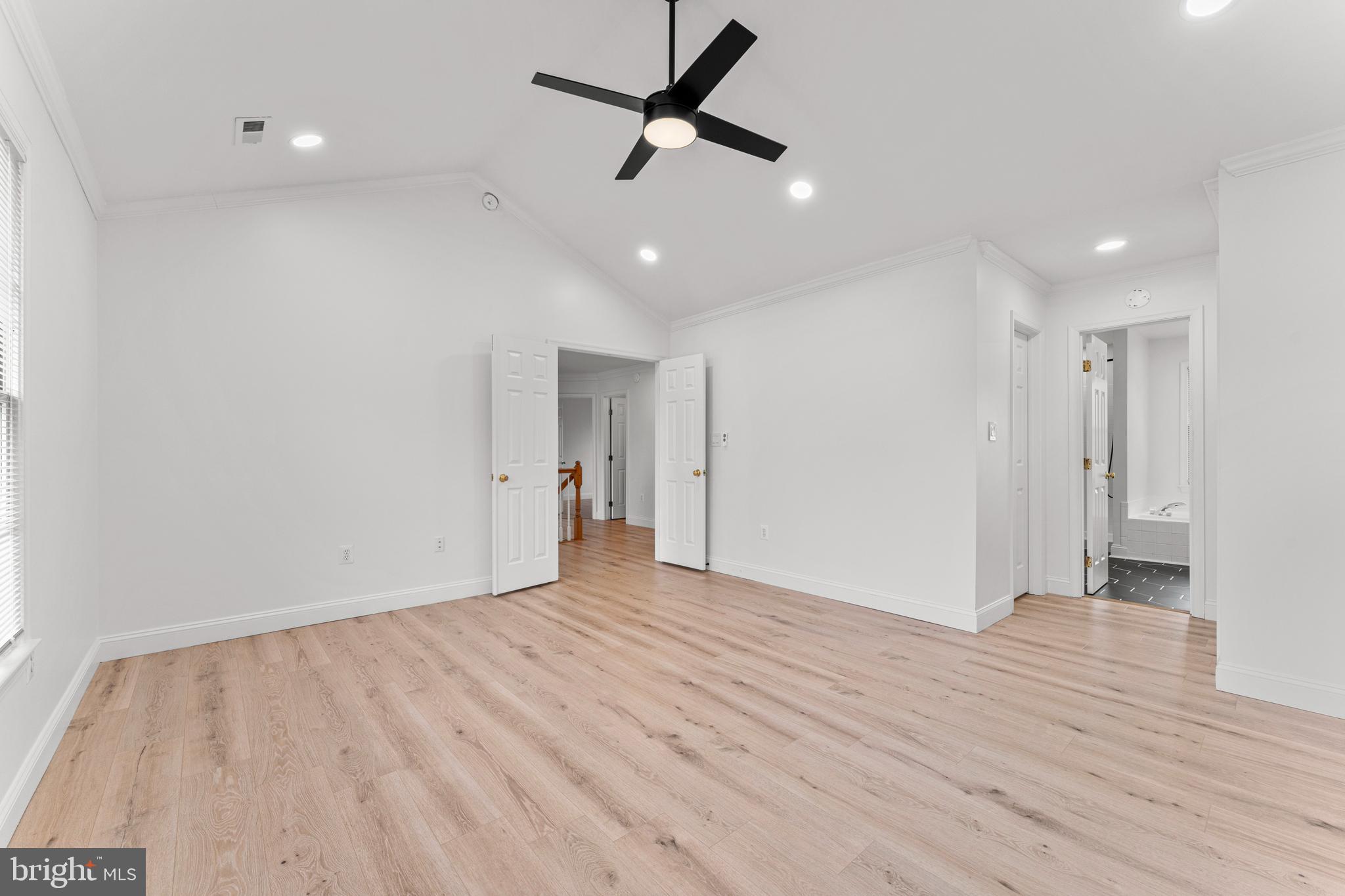 KINGSWOOD - Residential Lease