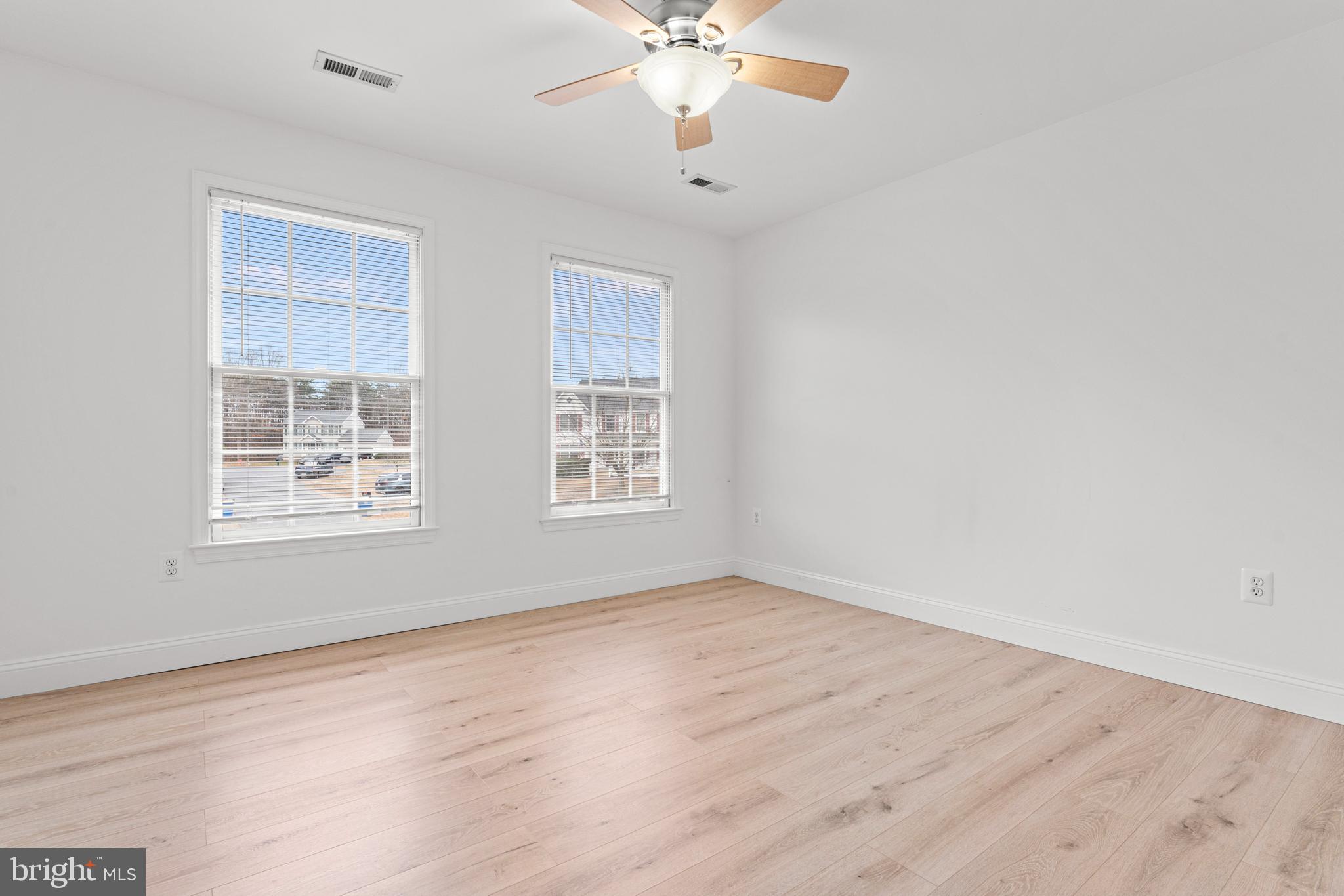 KINGSWOOD - Residential Lease