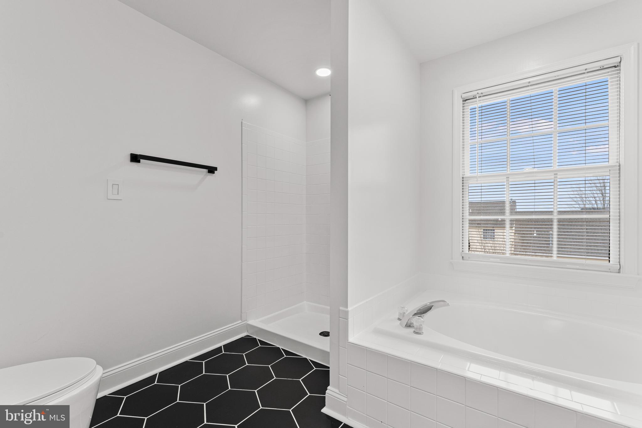 KINGSWOOD - Residential Lease