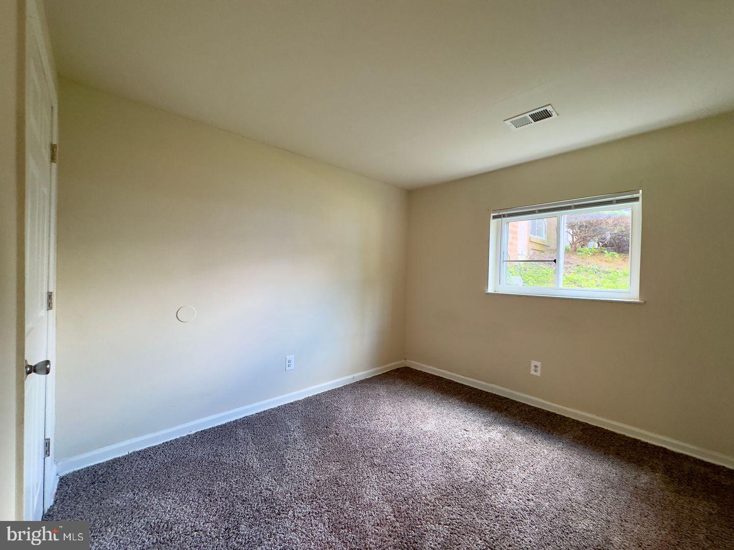 HAMPDEN HISTORIC DISTRICT - Residential Lease