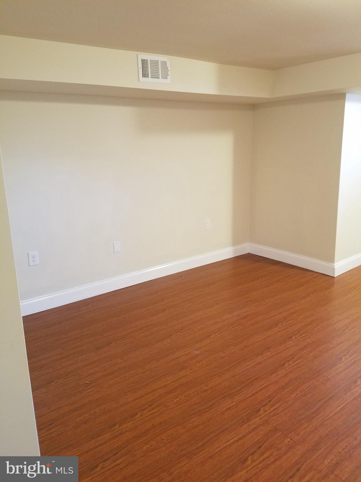 UPTON - Residential Lease