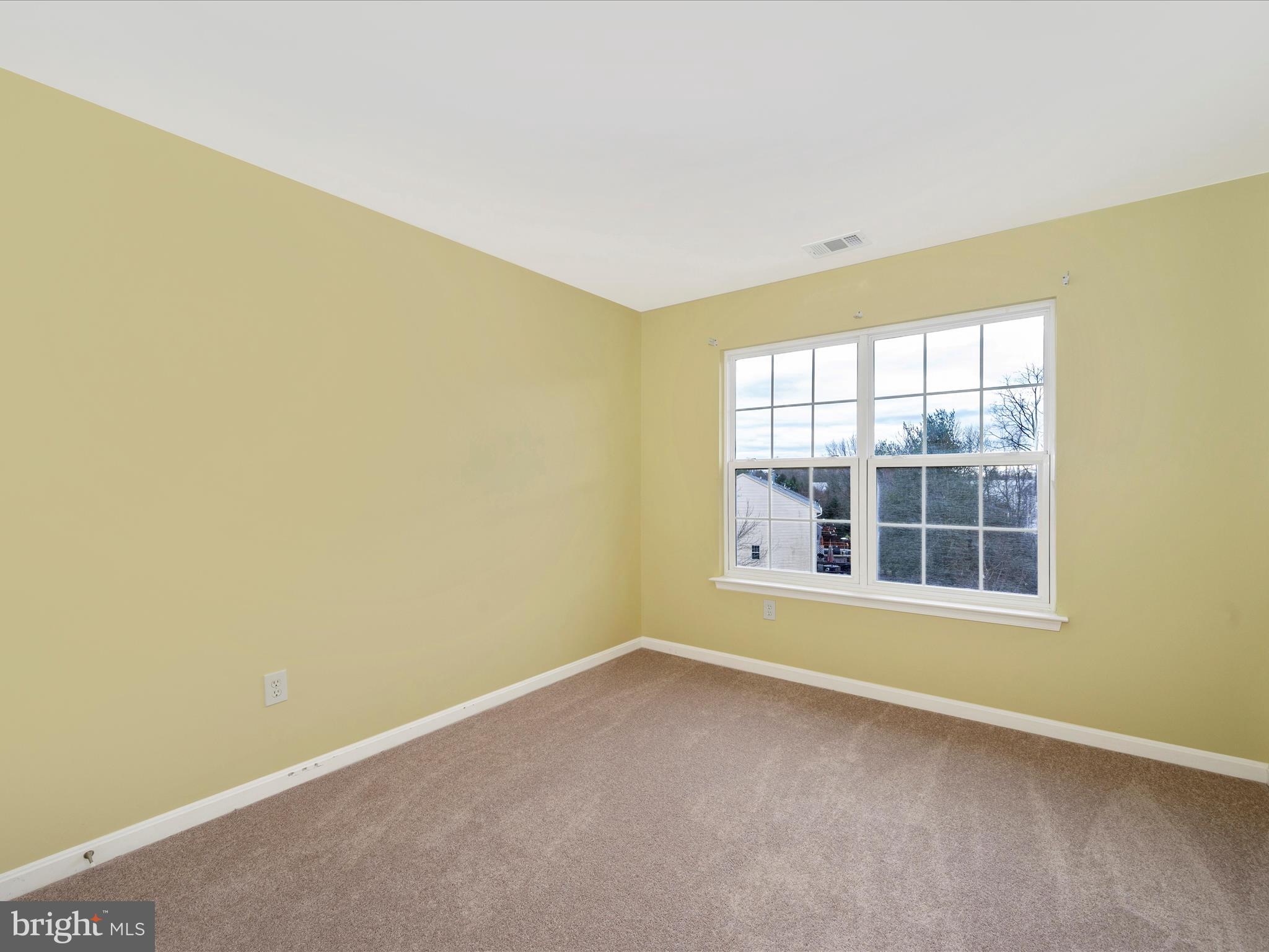 LAING AT MILE STONE - Residential