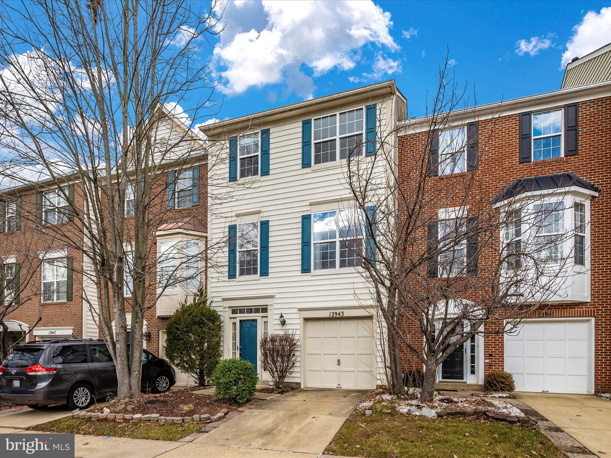 LAING AT MILE STONE - Residential