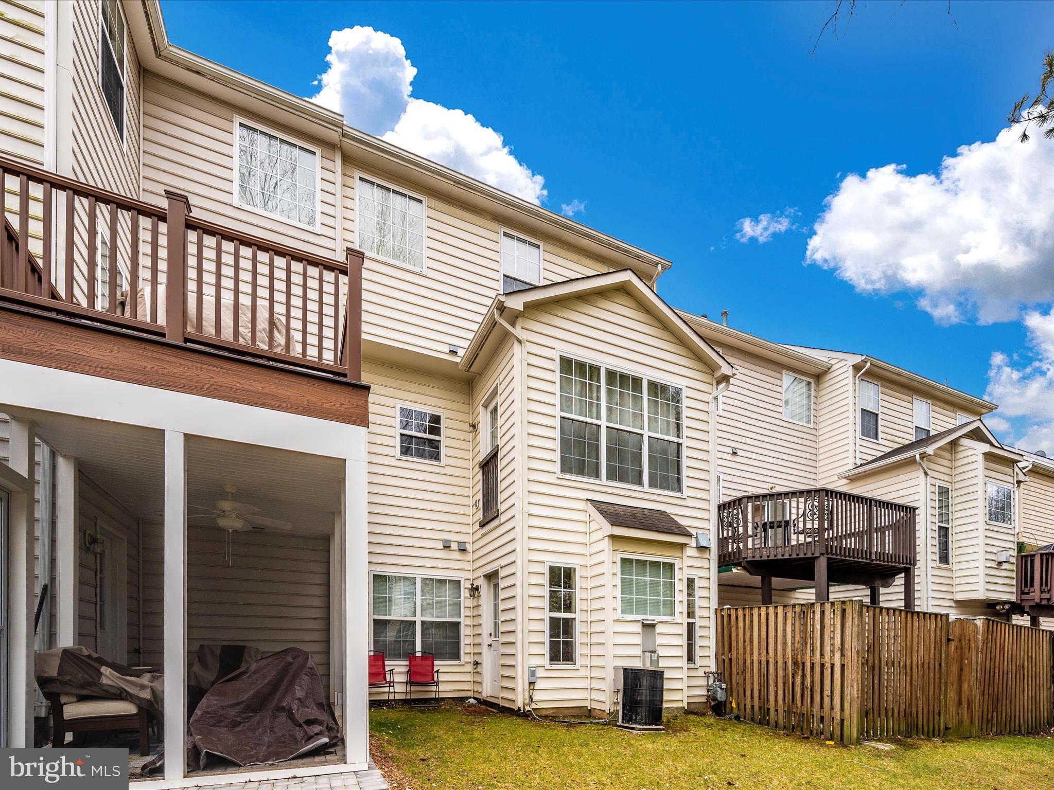 LAING AT MILE STONE - Residential