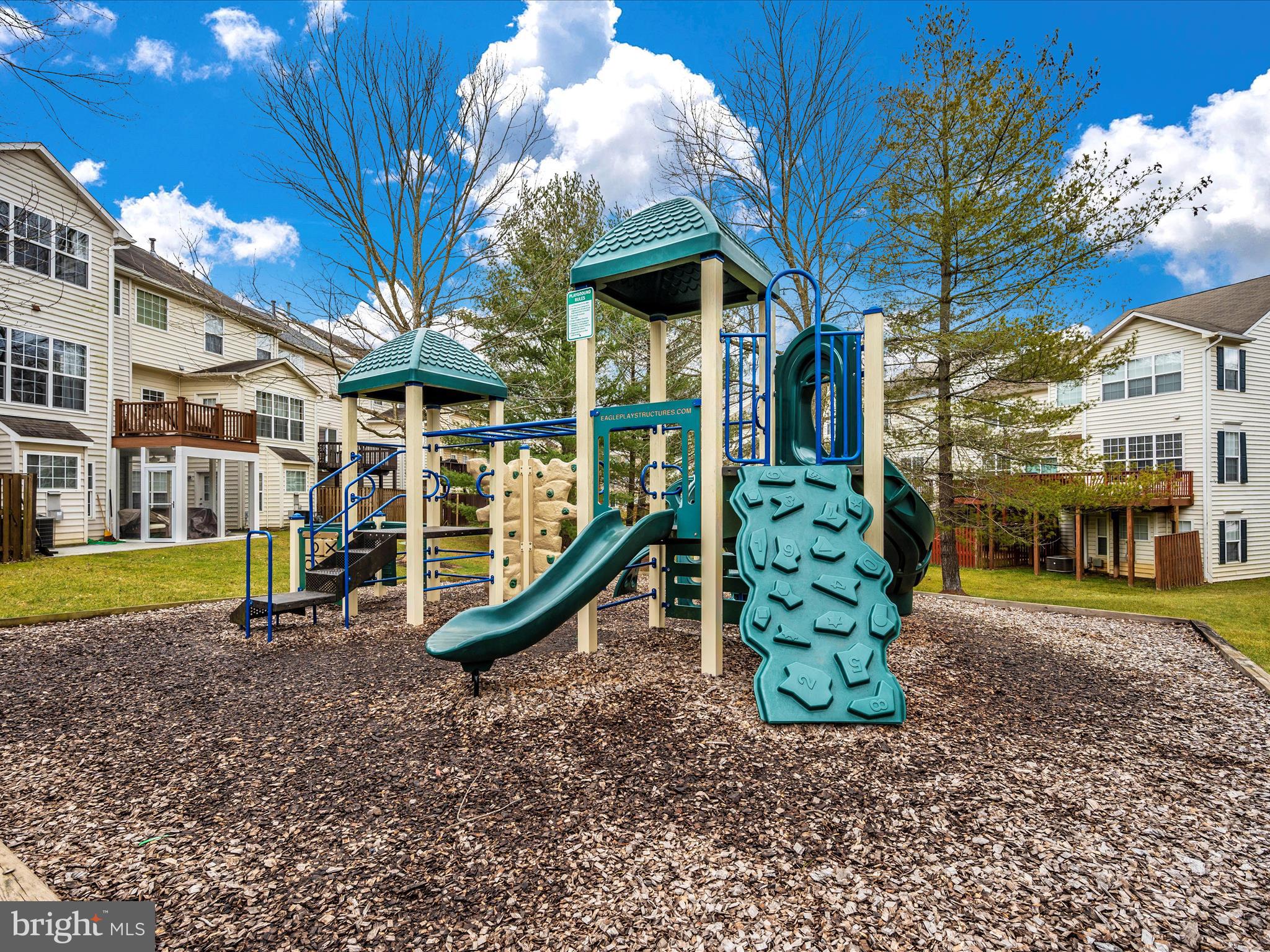 LAING AT MILE STONE - Residential