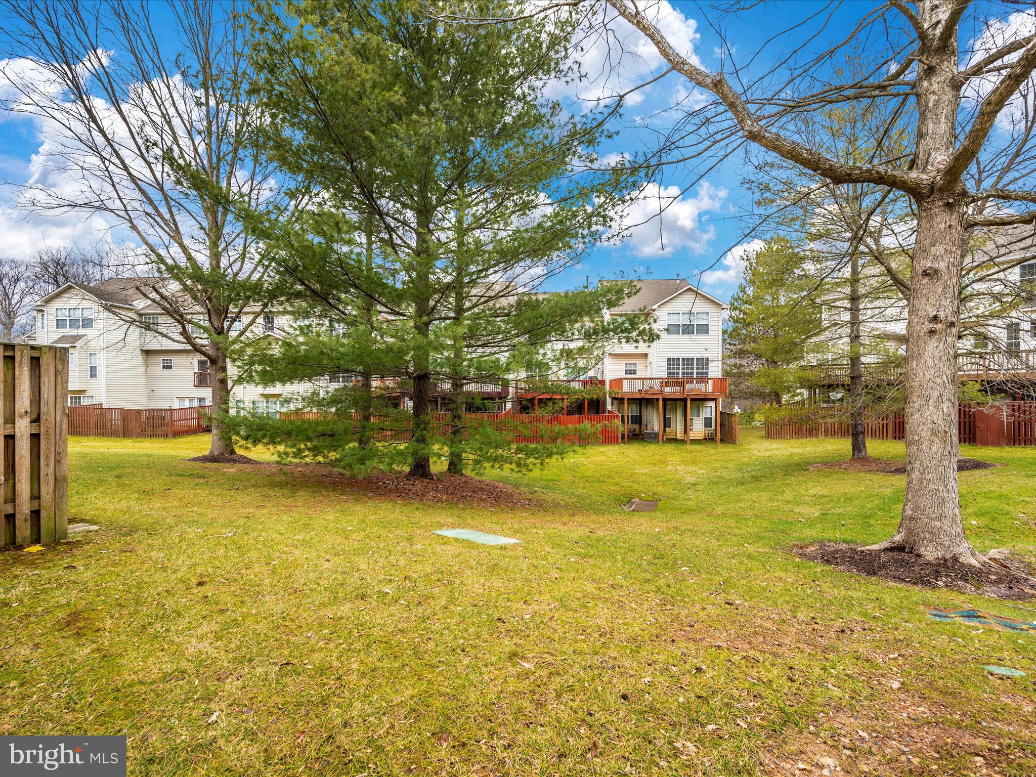 LAING AT MILE STONE - Residential