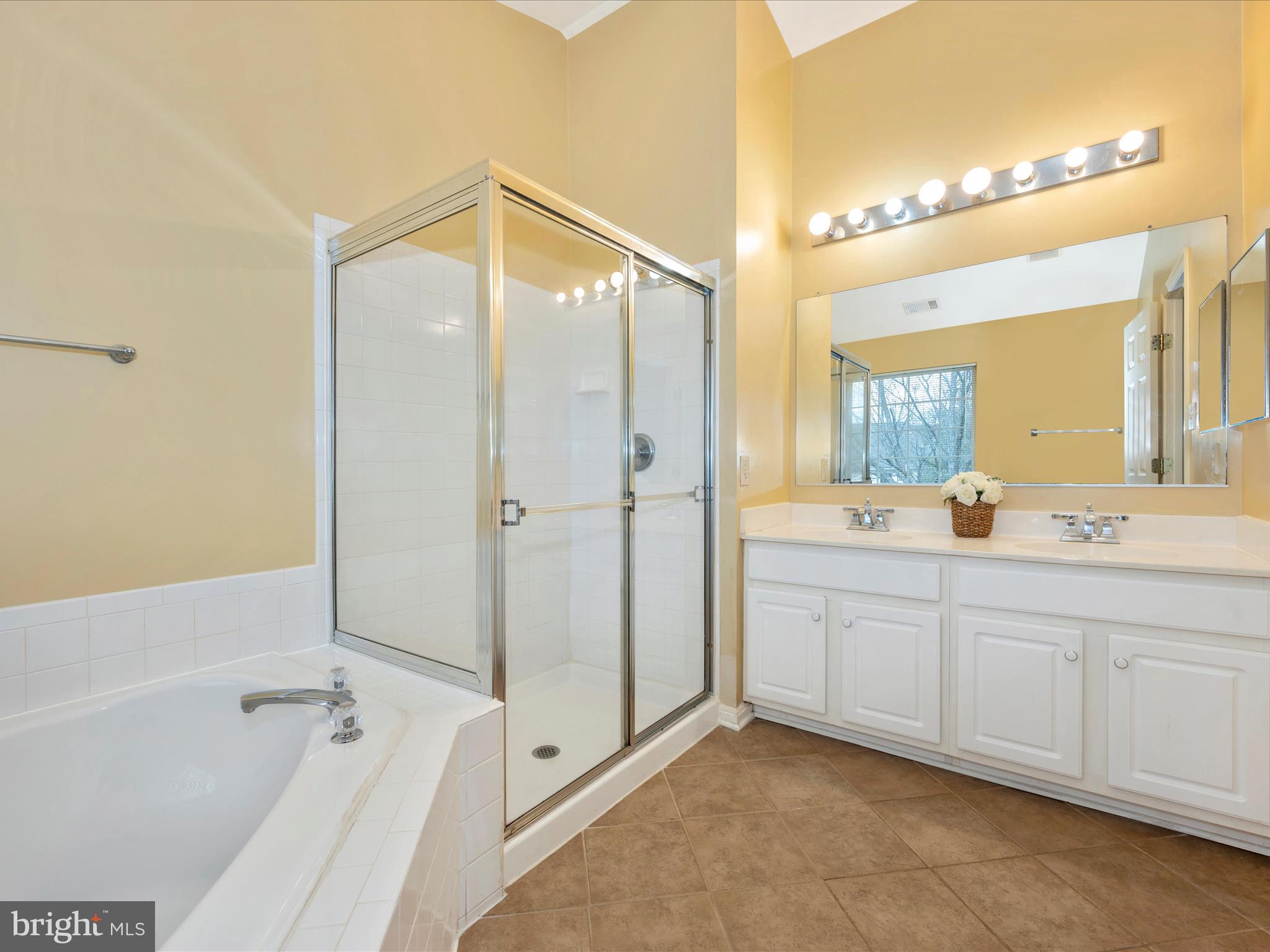 LAING AT MILE STONE - Residential