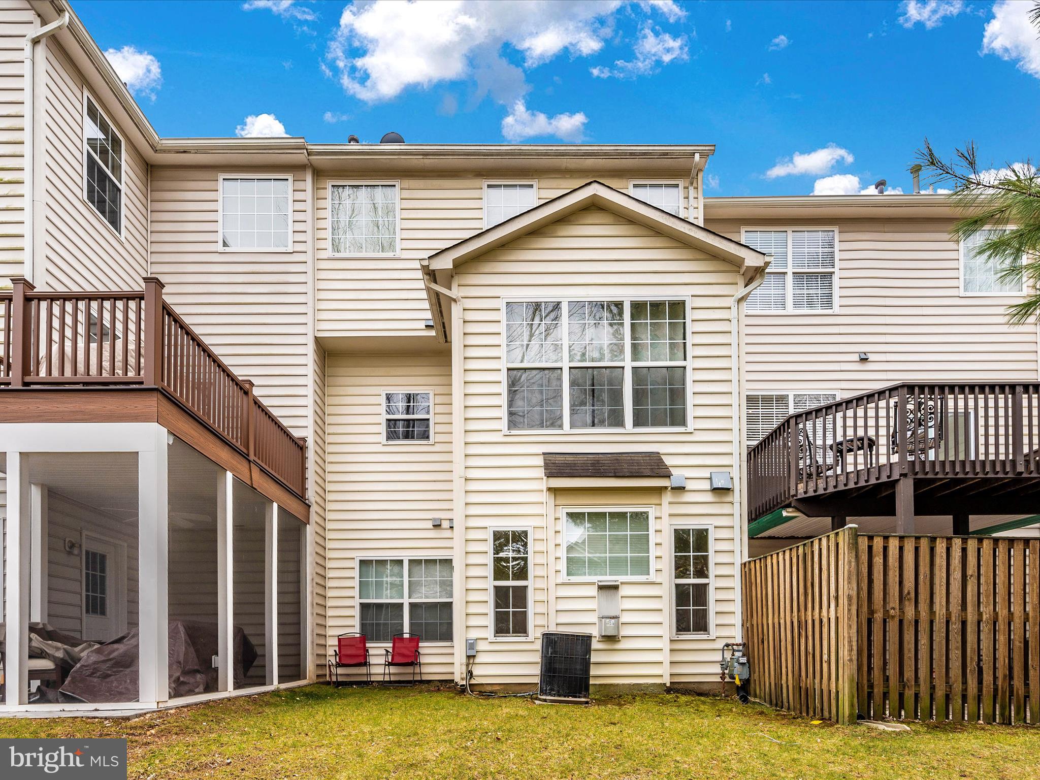 LAING AT MILE STONE - Residential