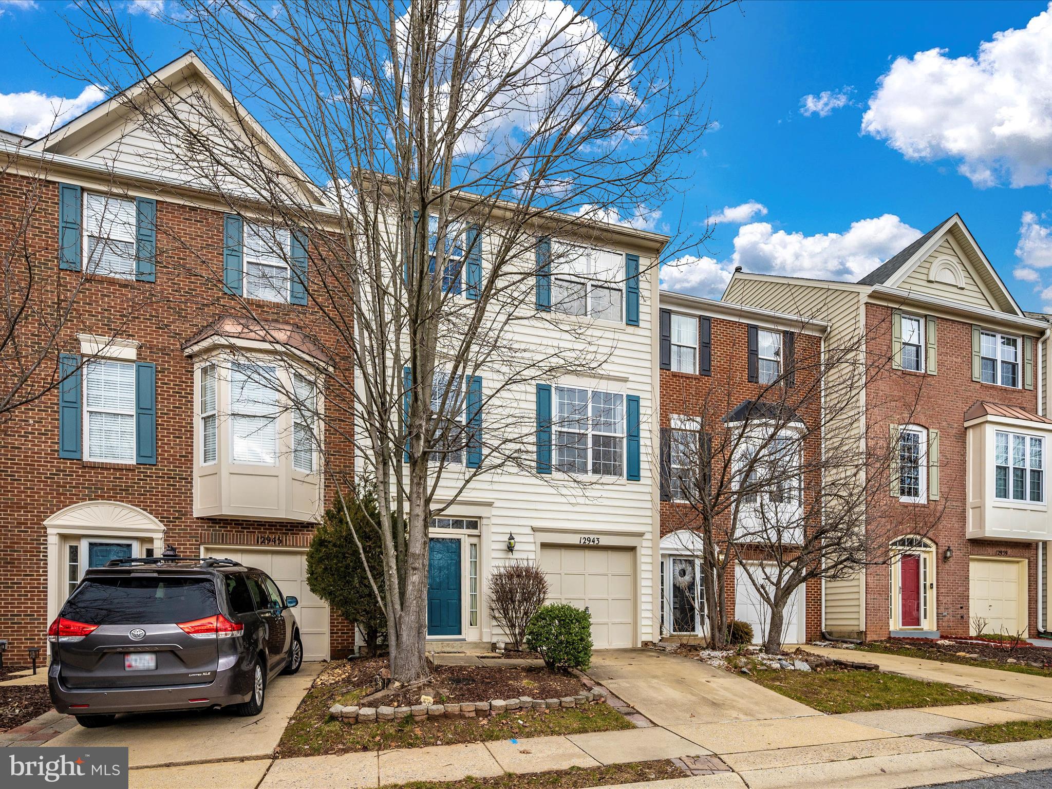 LAING AT MILE STONE - Residential