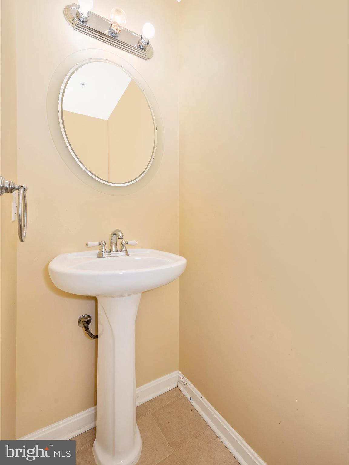 LAING AT MILE STONE - Residential