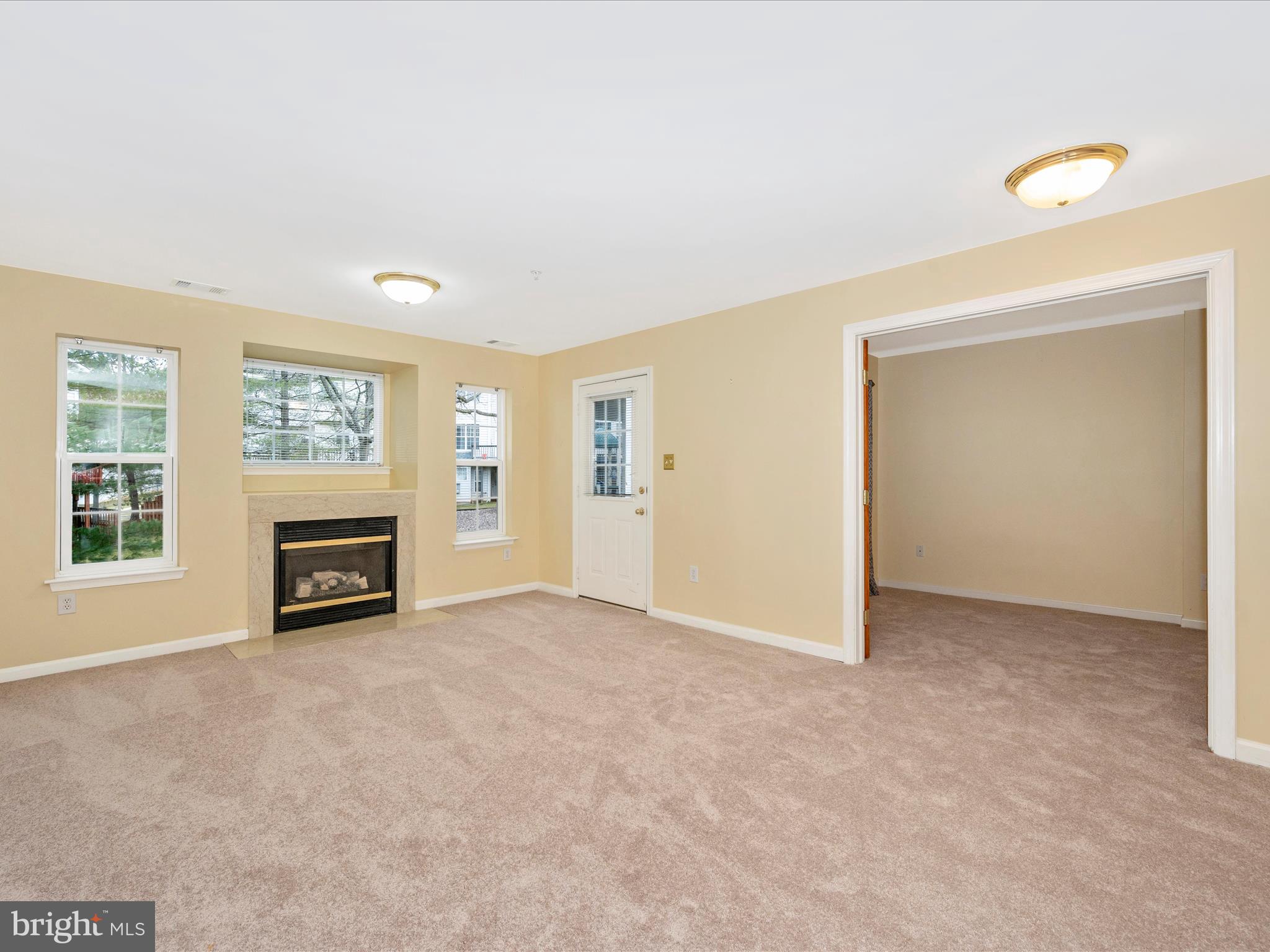 LAING AT MILE STONE - Residential