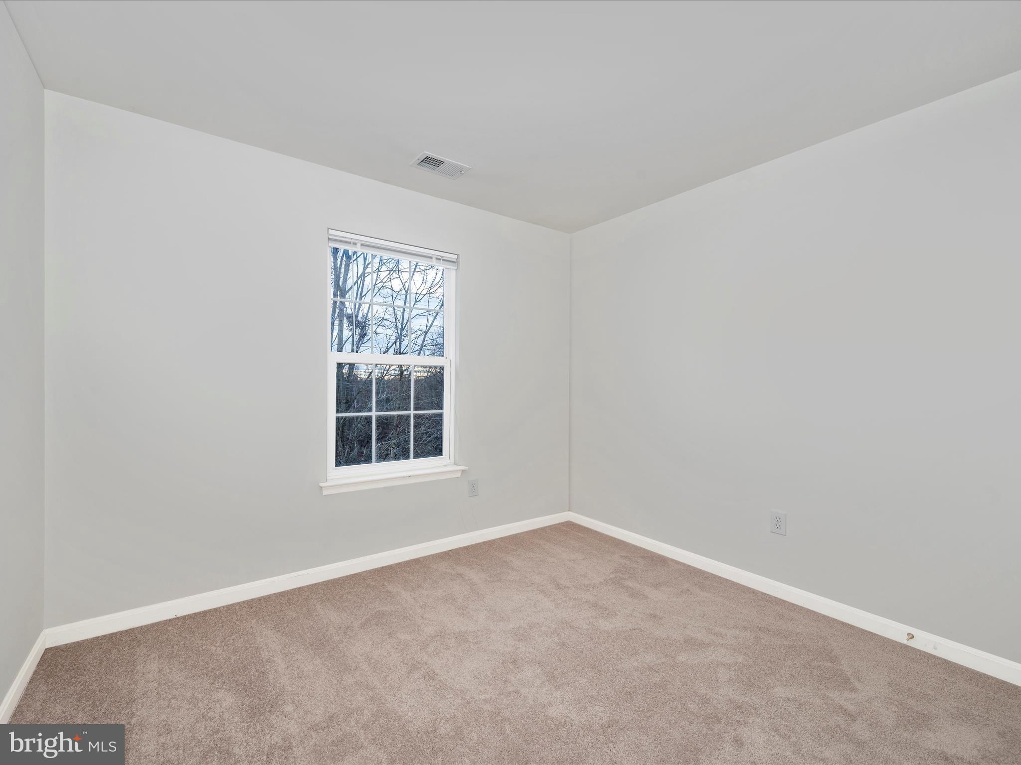 LAING AT MILE STONE - Residential