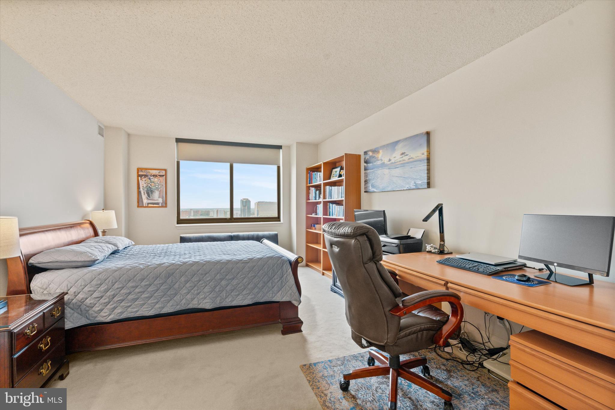 SKYLINE SQUARE CONDO - Residential