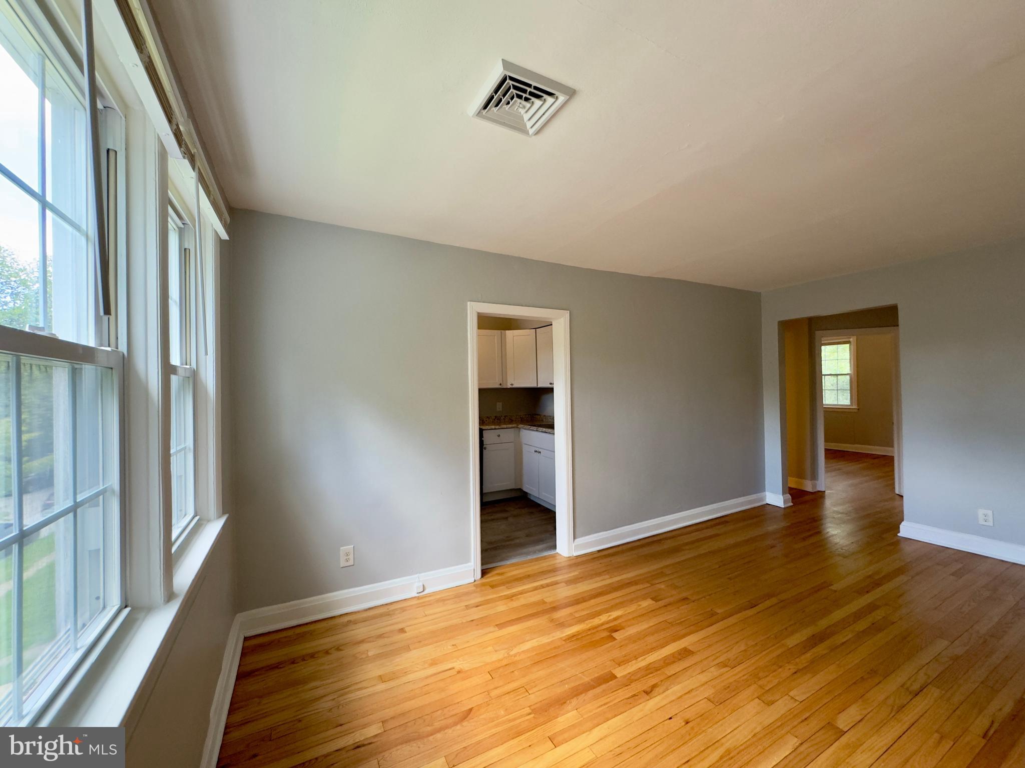 LAKE WALKER - Residential Lease