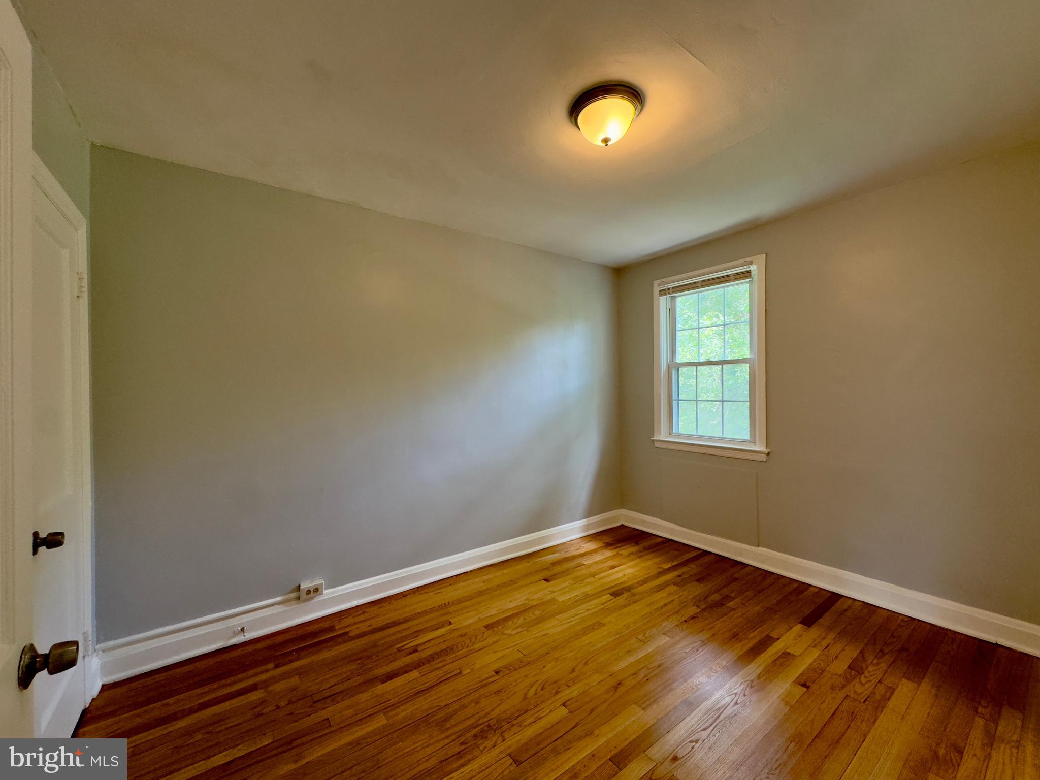 LAKE WALKER - Residential Lease