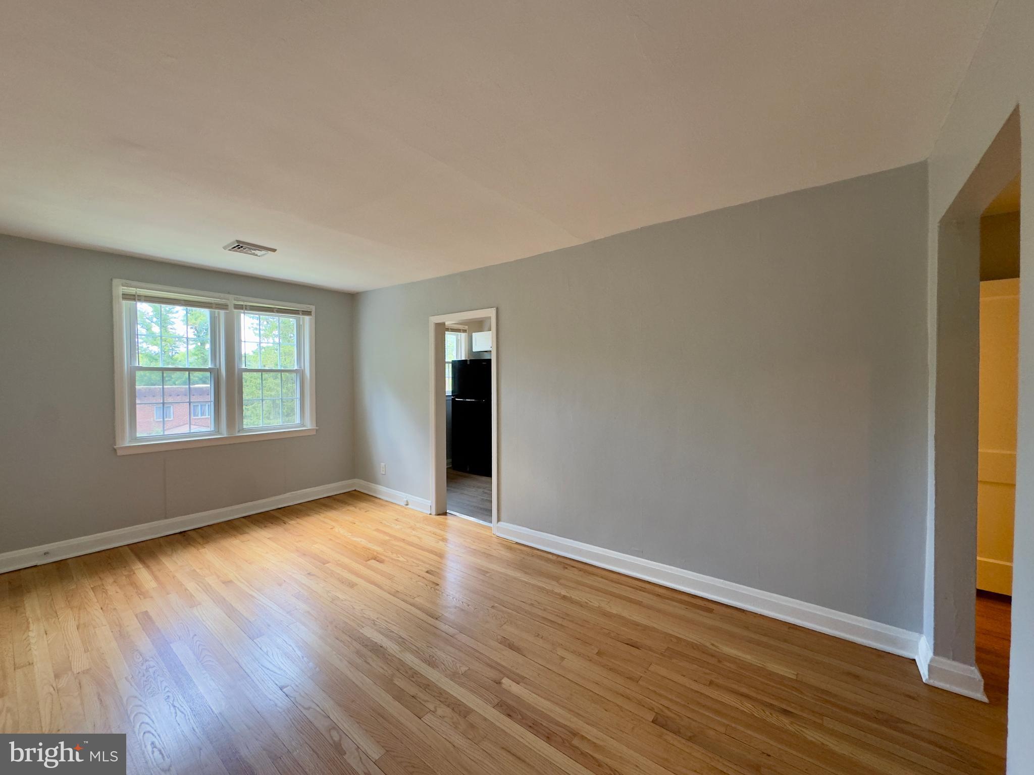 LAKE WALKER - Residential Lease