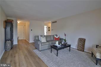 CABIN RUN ESTS - Residential