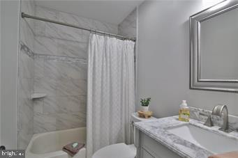 CABIN RUN ESTS - Residential