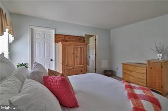 CABIN RUN ESTS - Residential