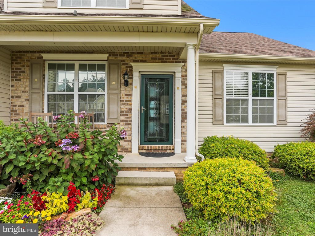 Photo of 204 Joshua Drive, HANOVER, PA 17331 (MLS # PAYK2090246)