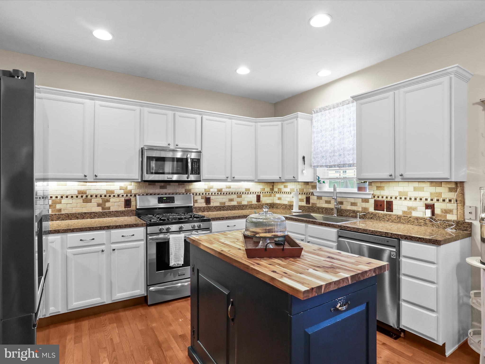 HIGH POINTE AT ROJEN FARMS - Residential