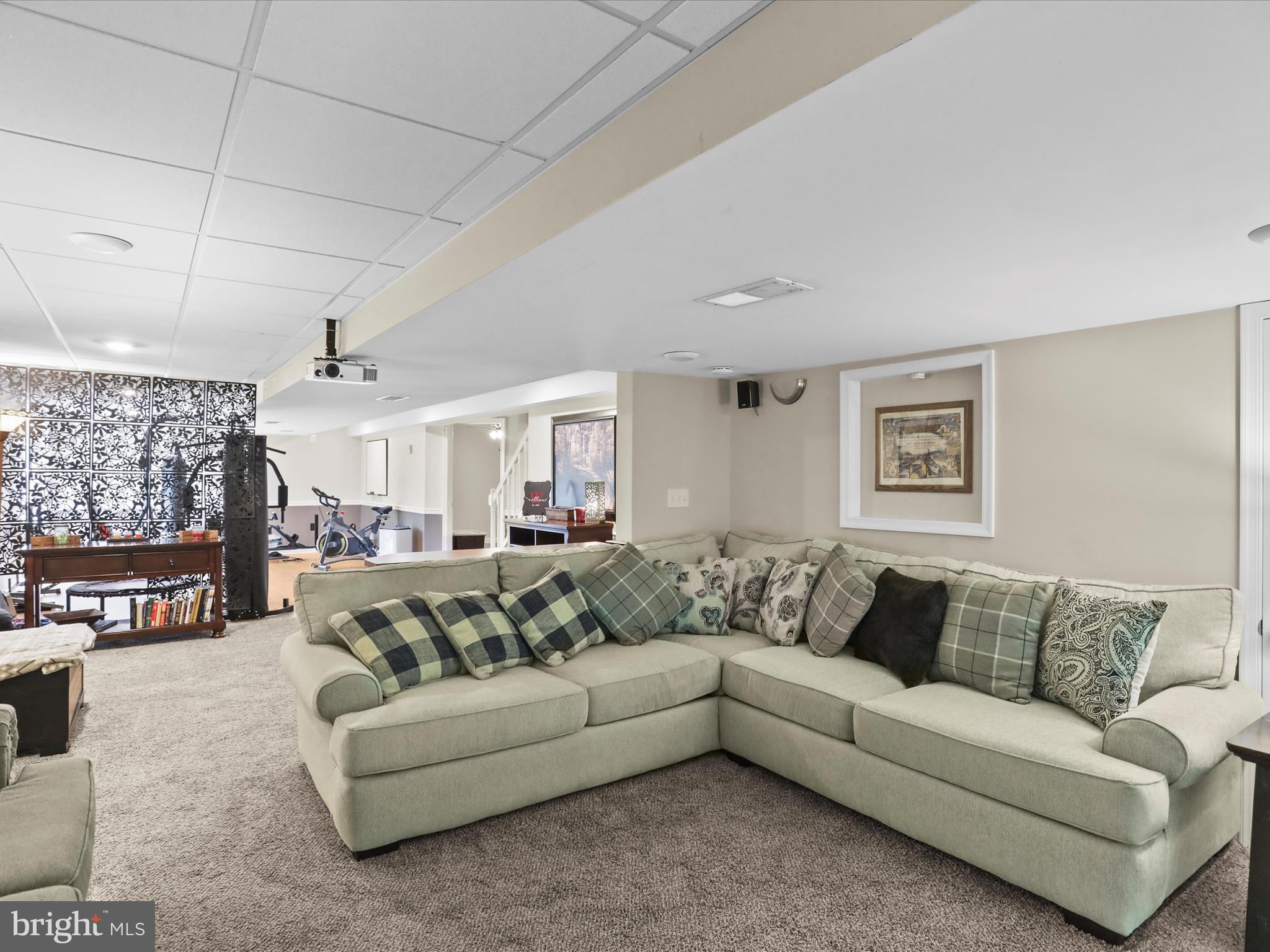 HIGH POINTE AT ROJEN FARMS - Residential