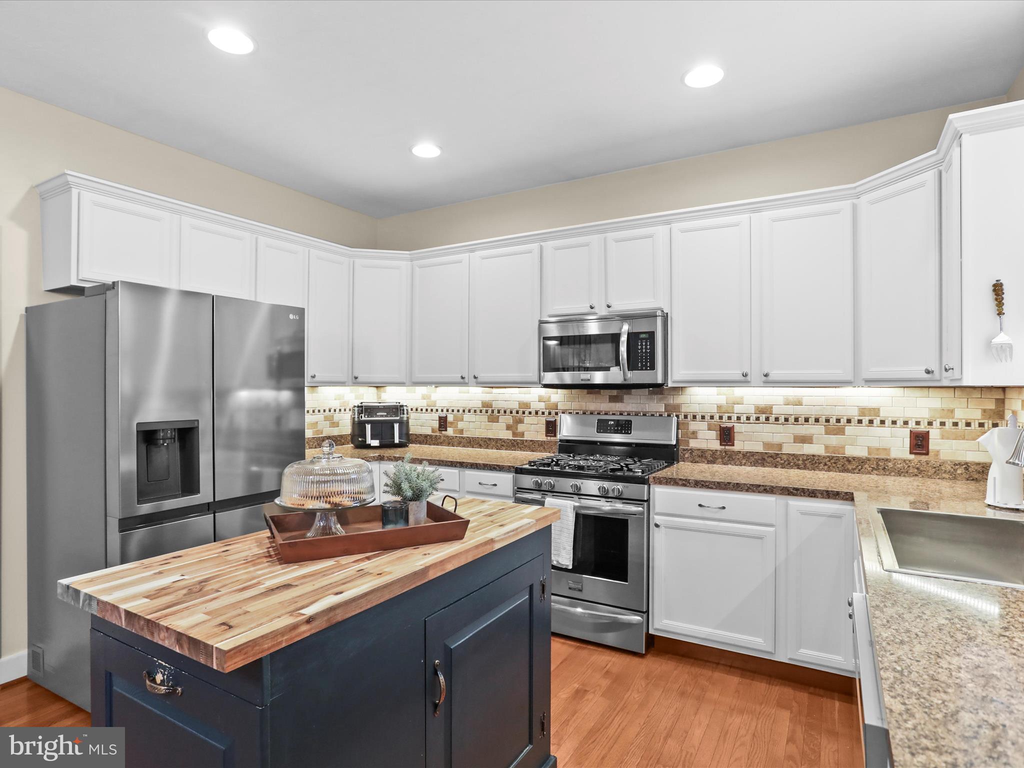 HIGH POINTE AT ROJEN FARMS - Residential