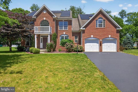 Homes For Sale - 16 Foxwood Boulevard<br/> MECHANICSBURG, PA 17050