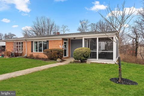 19 ARKLA COURT CATONSVILLE MD 21228