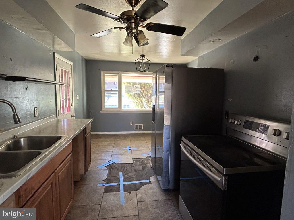 MURRAY HILL - Residential