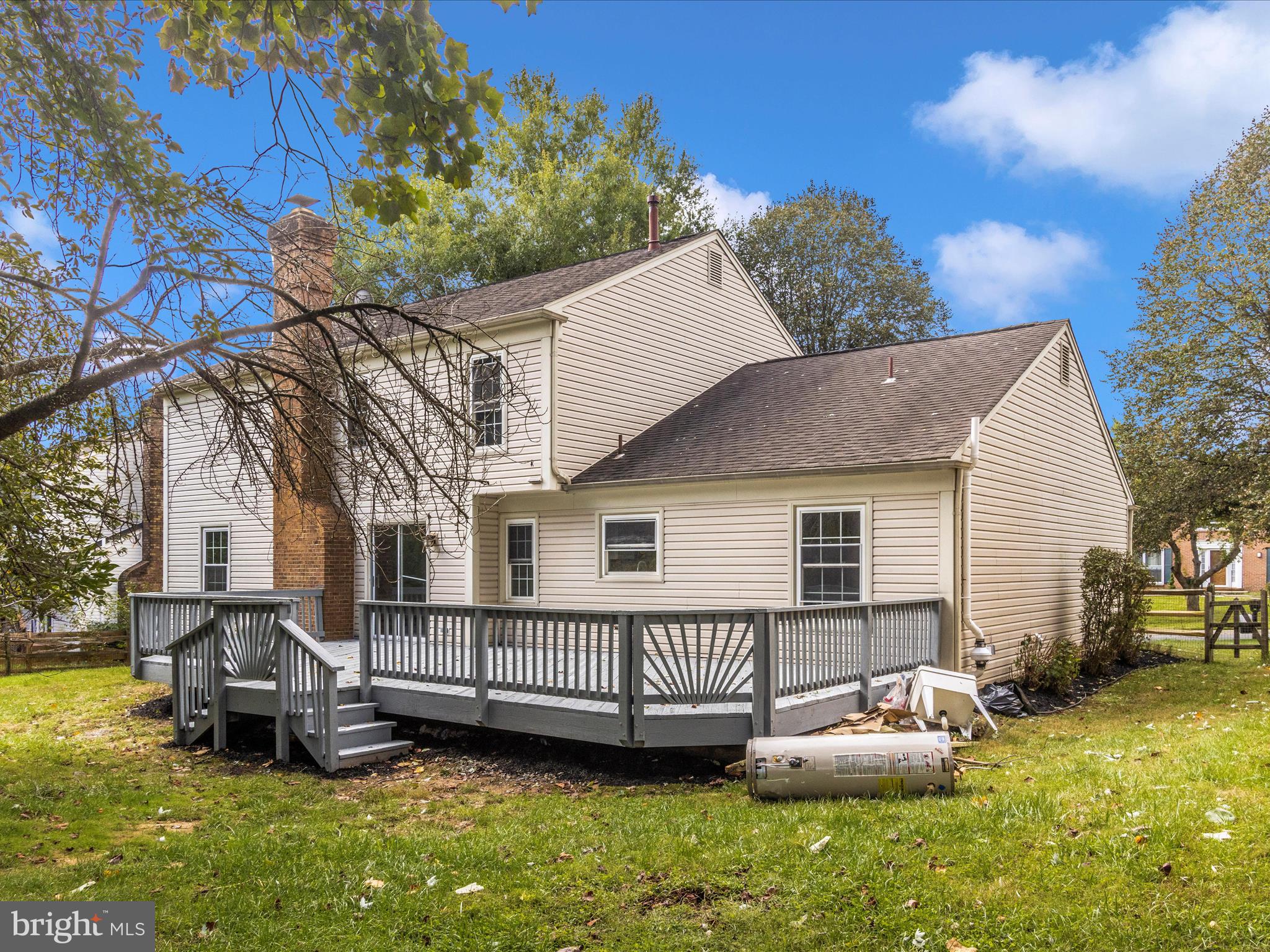 WILLIAMSBURG VILLAGE - Residential