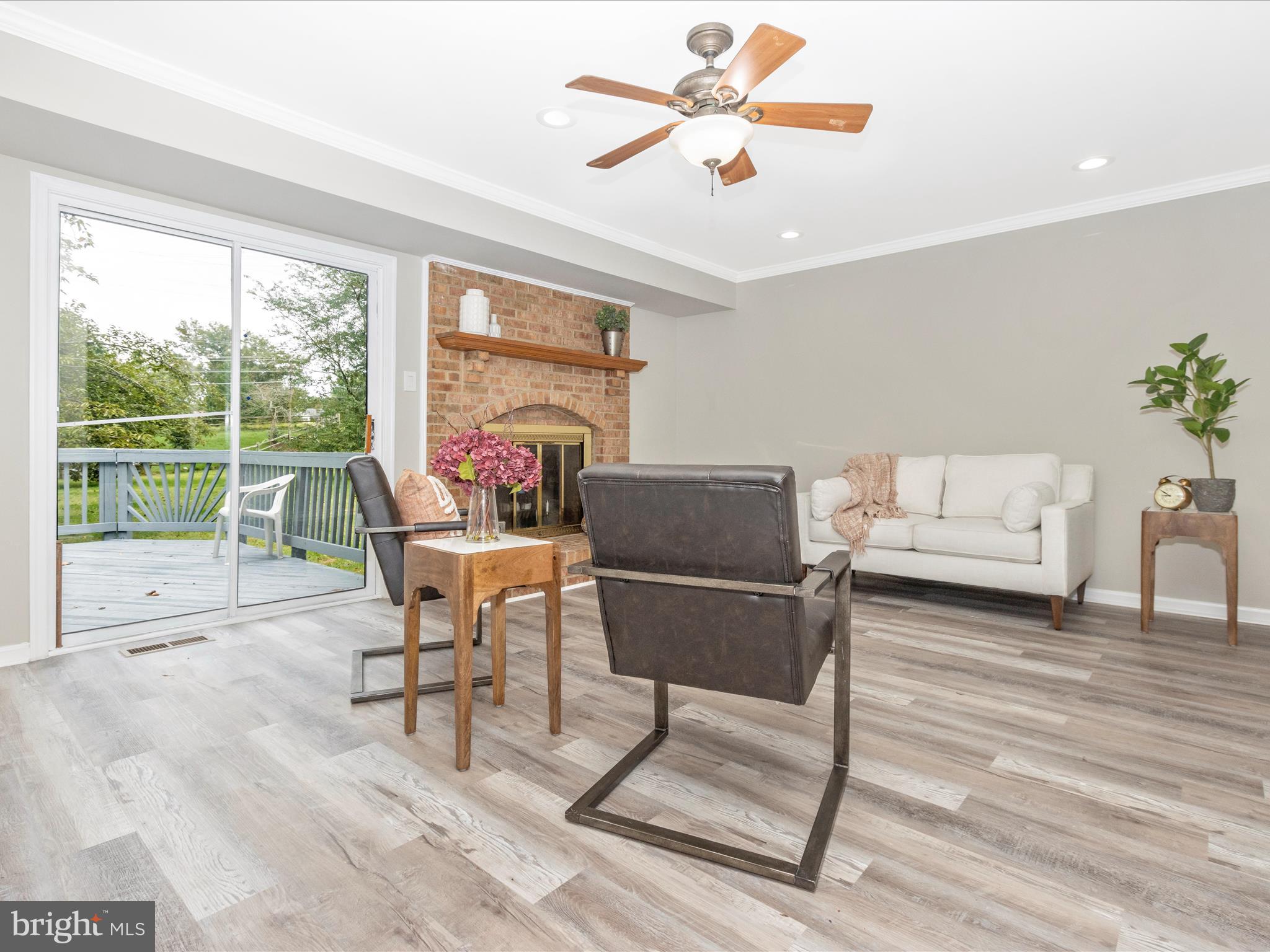 WILLIAMSBURG VILLAGE - Residential