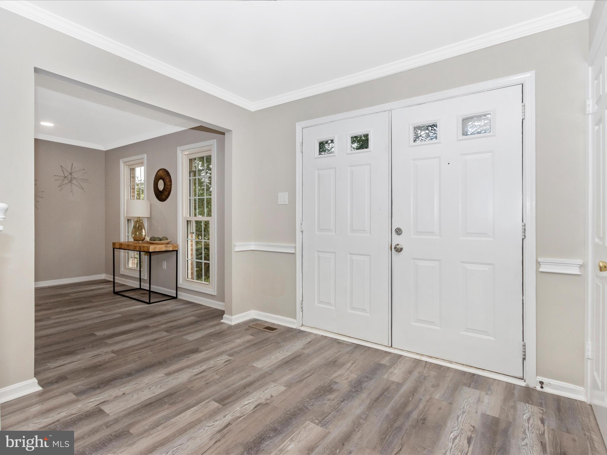 WILLIAMSBURG VILLAGE - Residential