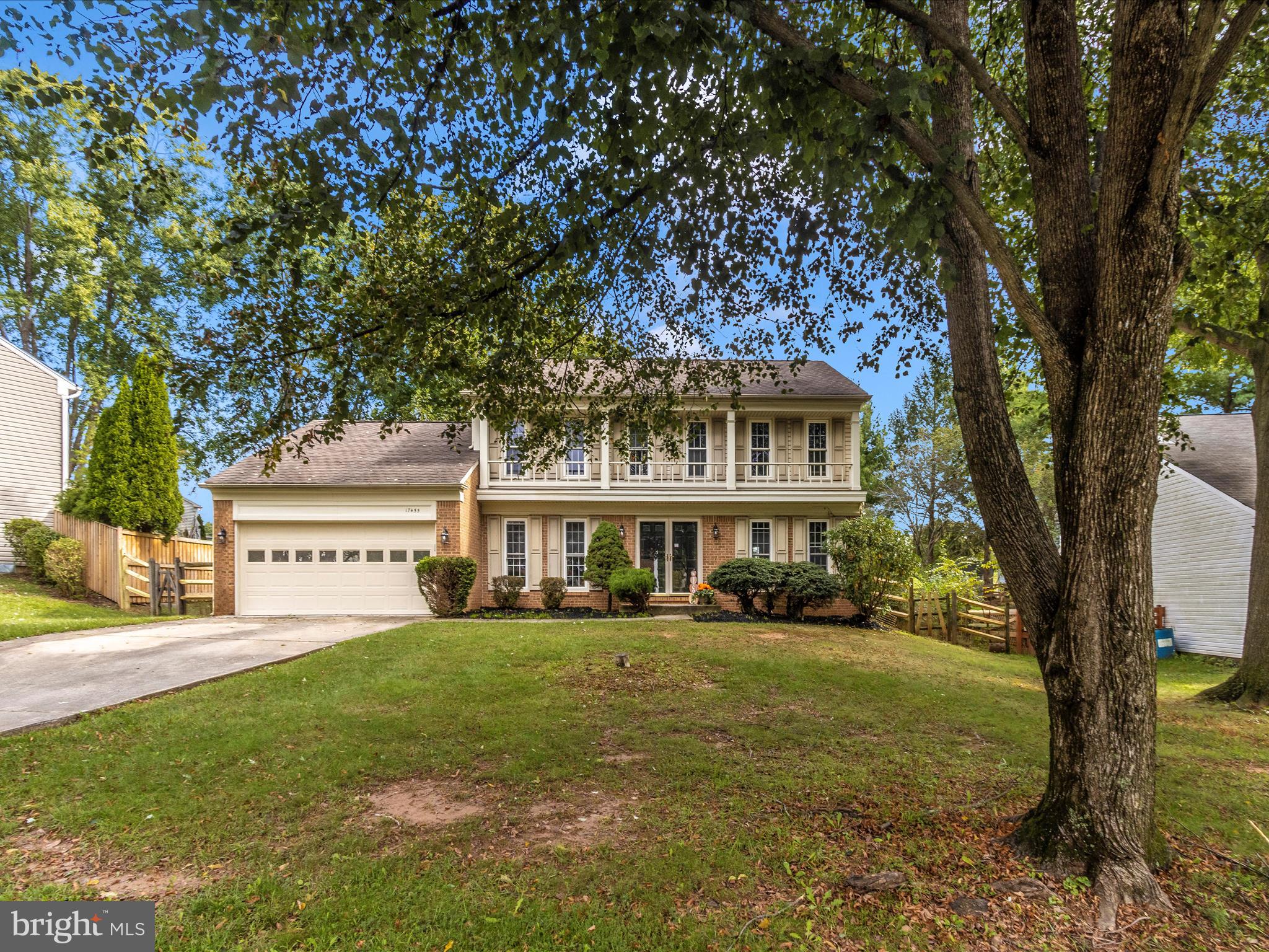 WILLIAMSBURG VILLAGE - Residential