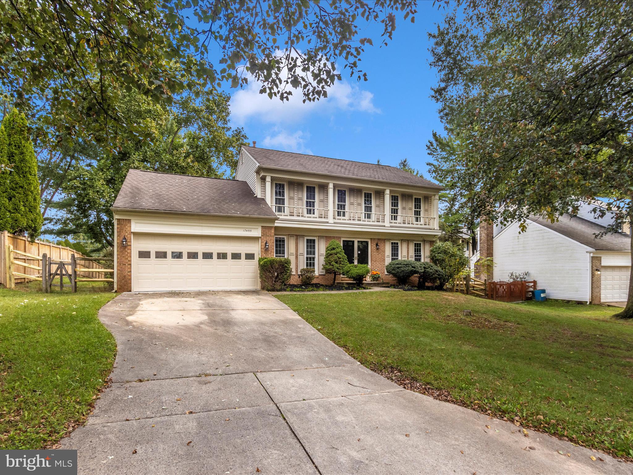 WILLIAMSBURG VILLAGE - Residential