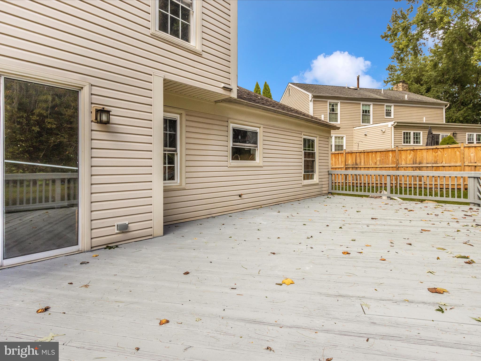 WILLIAMSBURG VILLAGE - Residential