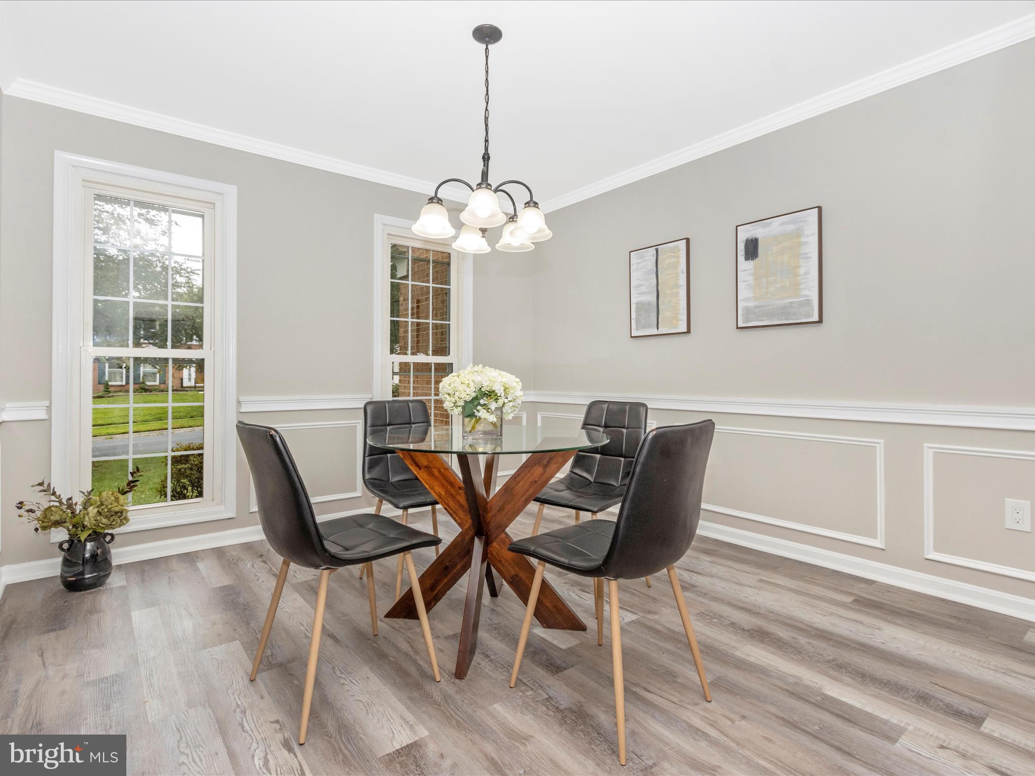 WILLIAMSBURG VILLAGE - Residential