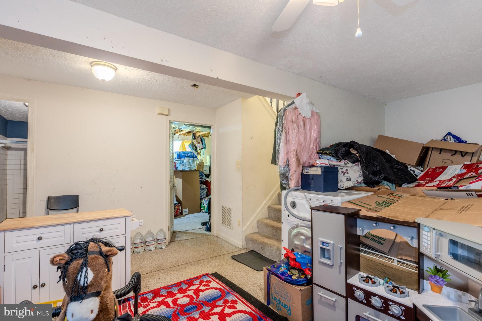 LONDON COMMONS - Residential