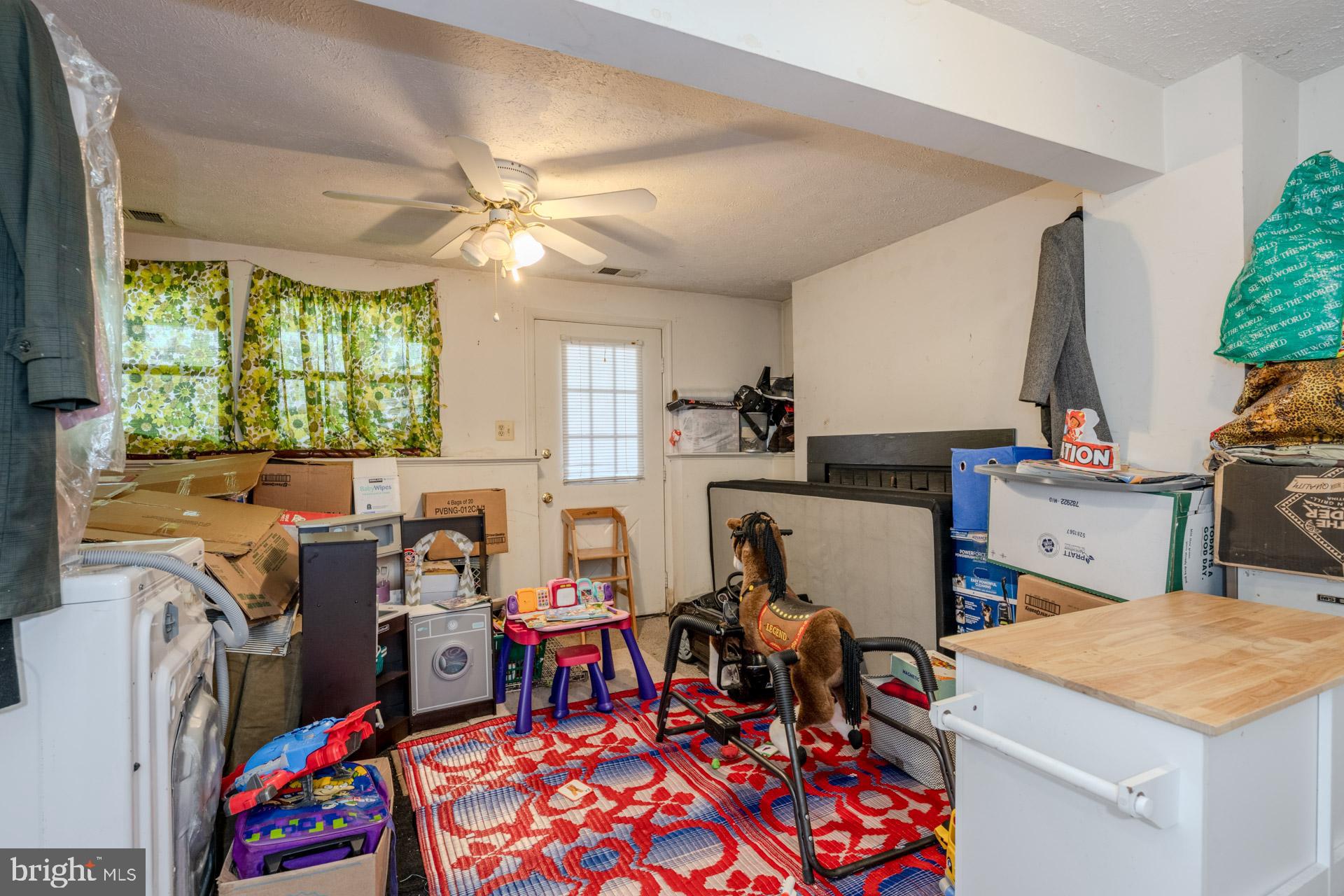 LONDON COMMONS - Residential