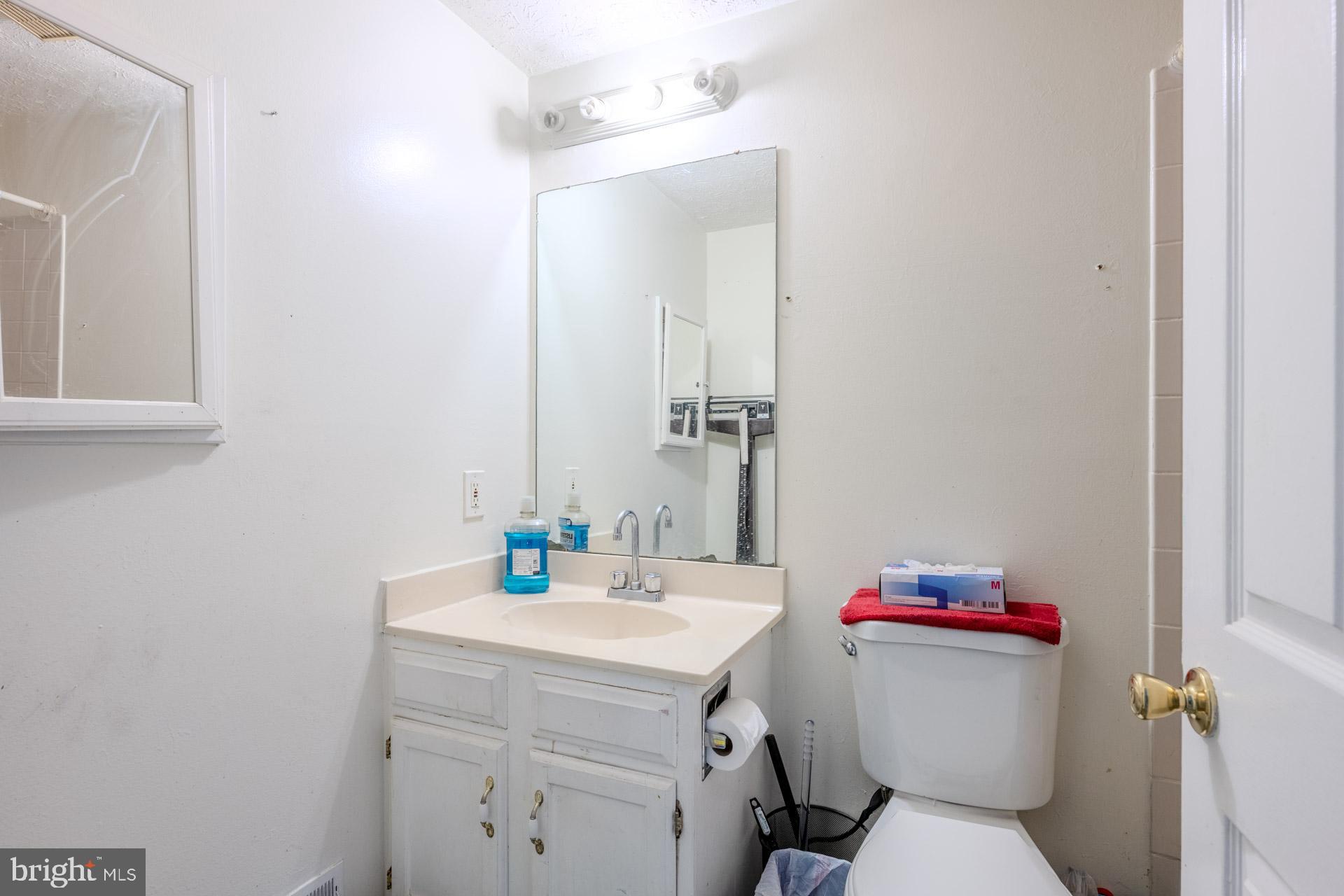 LONDON COMMONS - Residential