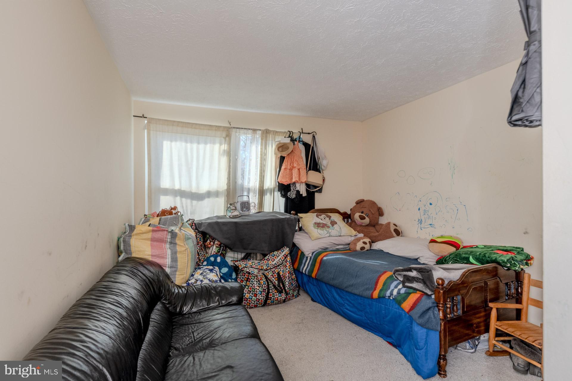 LONDON COMMONS - Residential