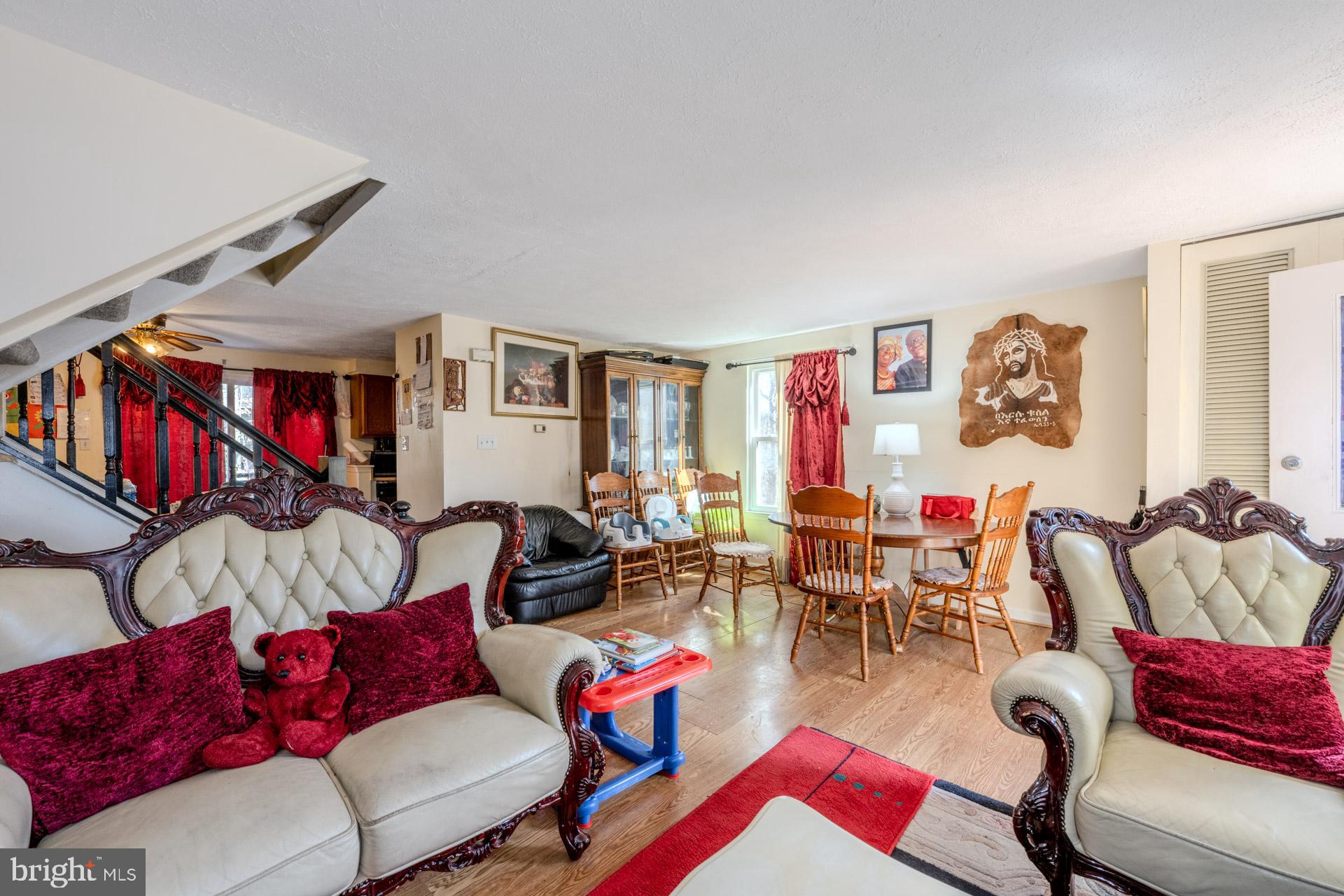 LONDON COMMONS - Residential