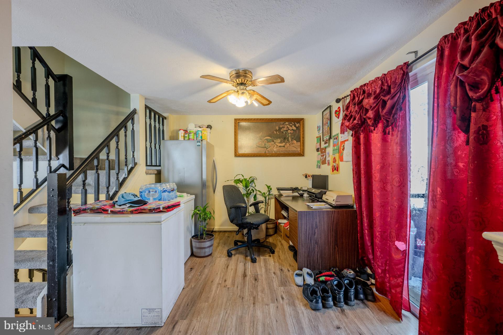 LONDON COMMONS - Residential