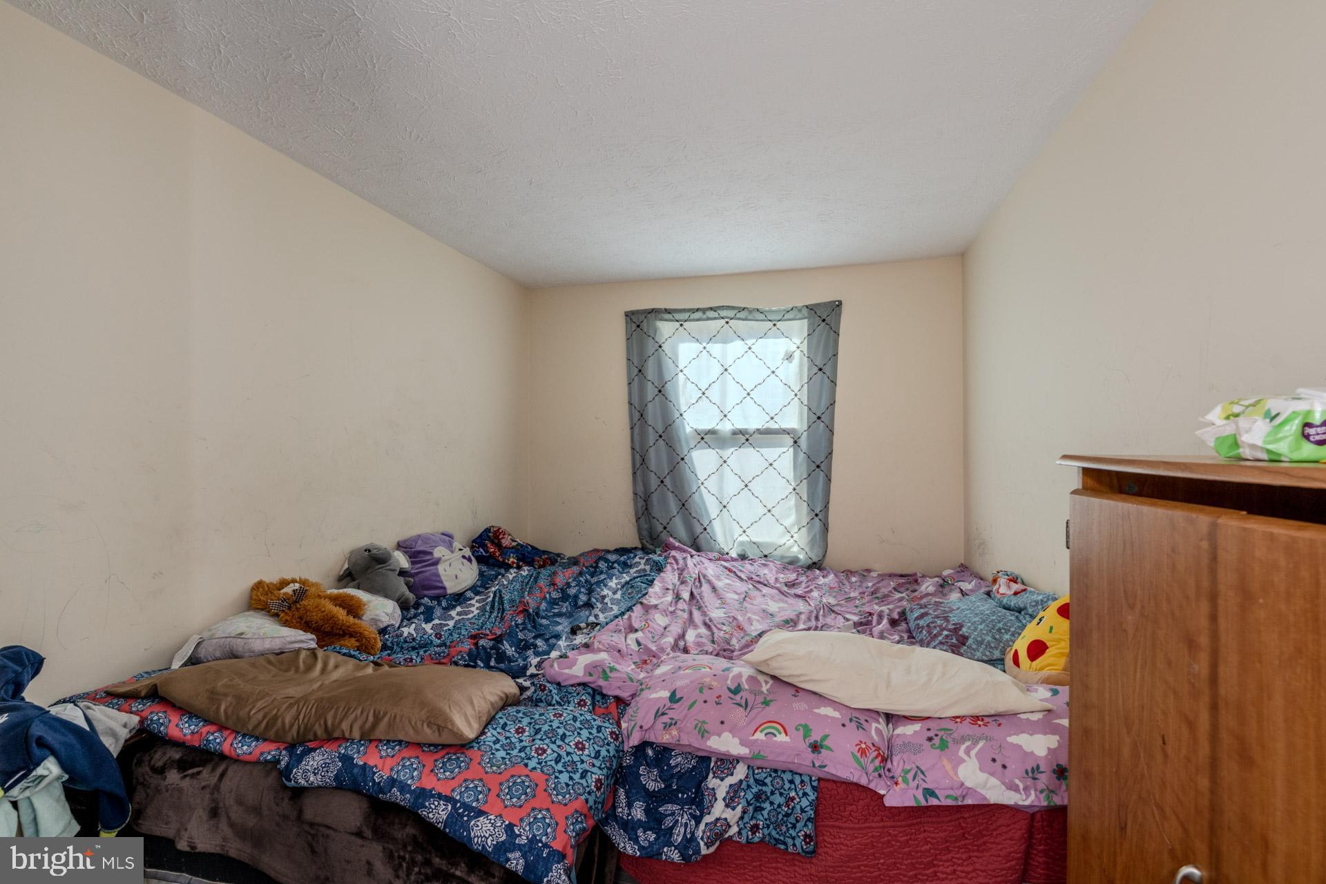 LONDON COMMONS - Residential