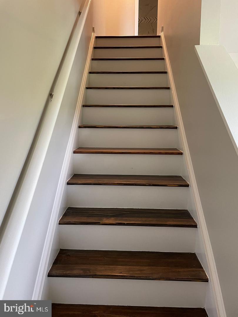 BROOKLAND HEIGHTS - Residential Lease