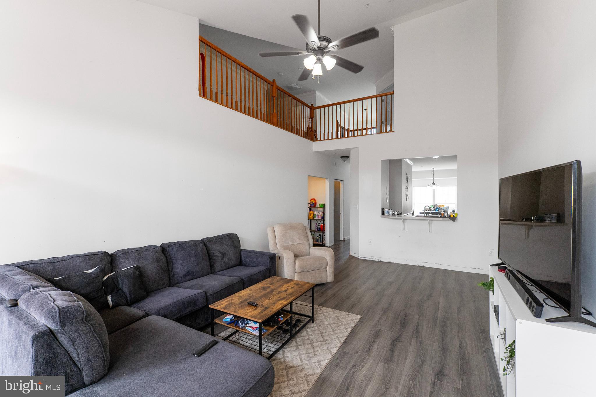 1517 FAIR OAK DRIVE
