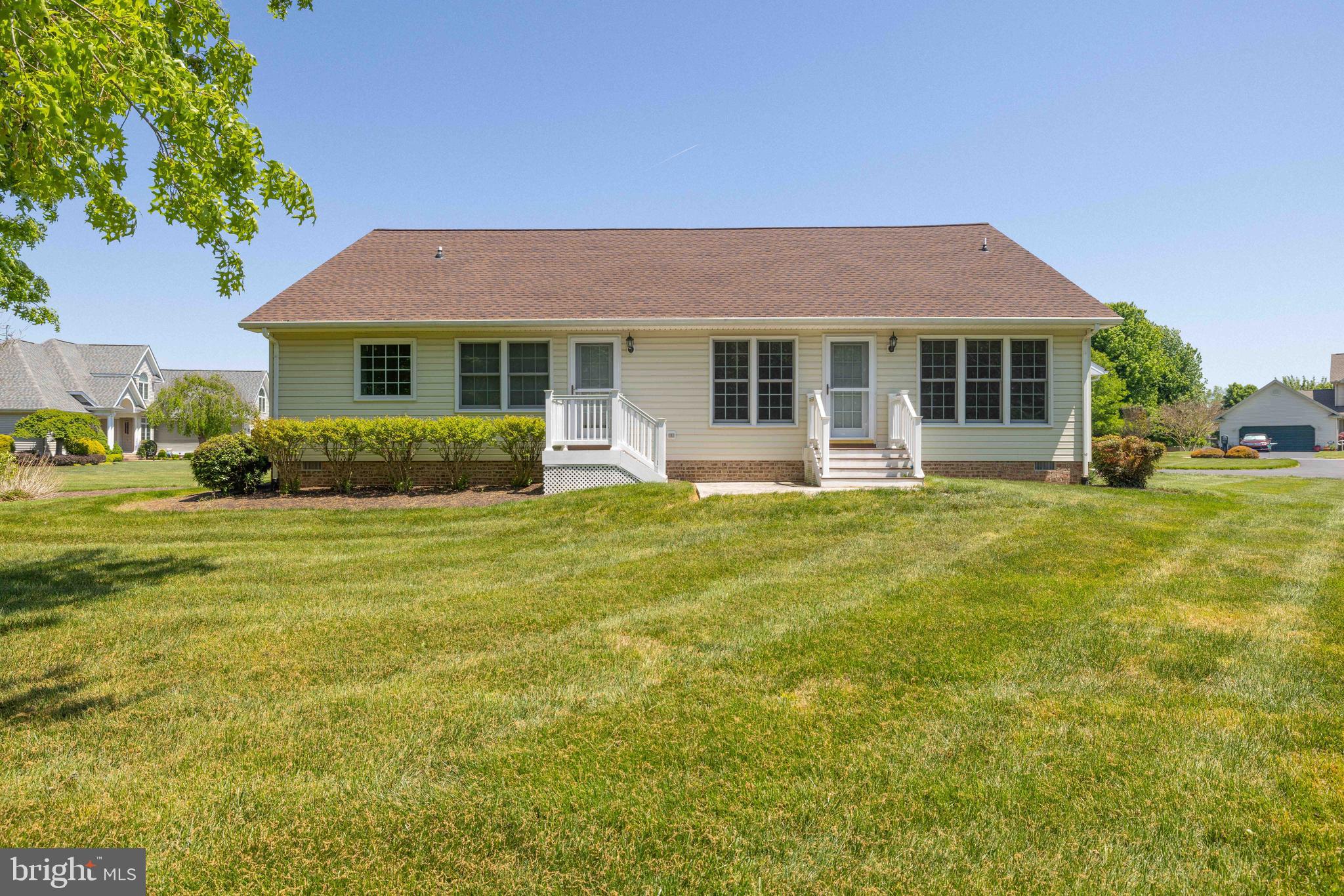 73 N RUNNING BROOK COURT