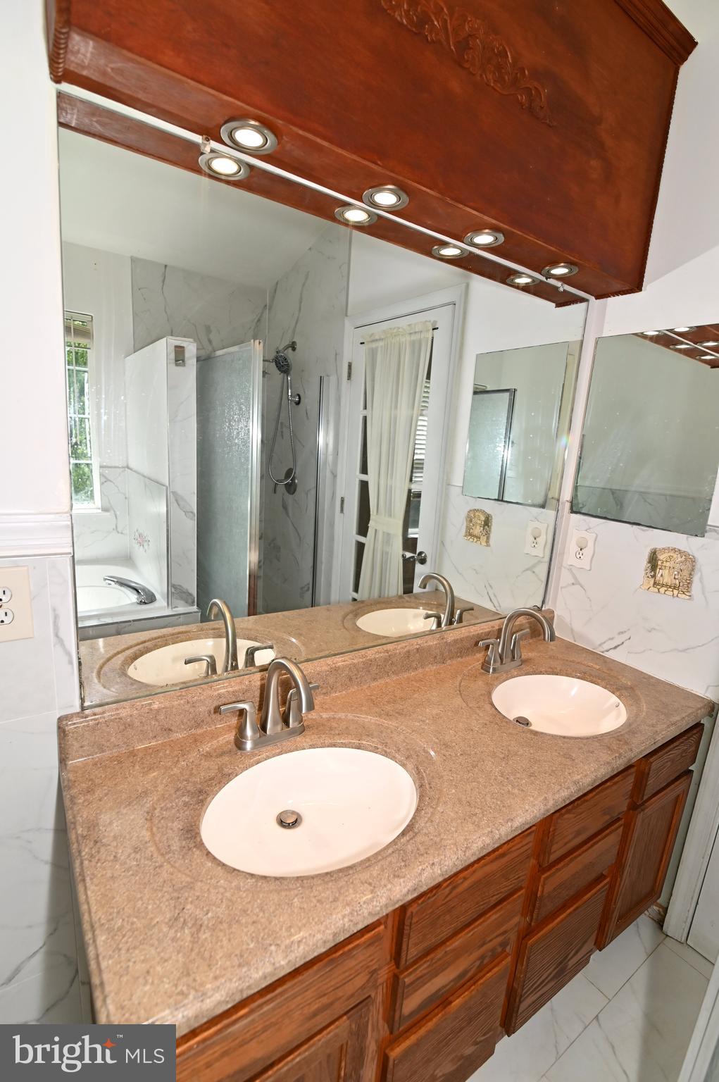 SOMERSET SUB - Residential