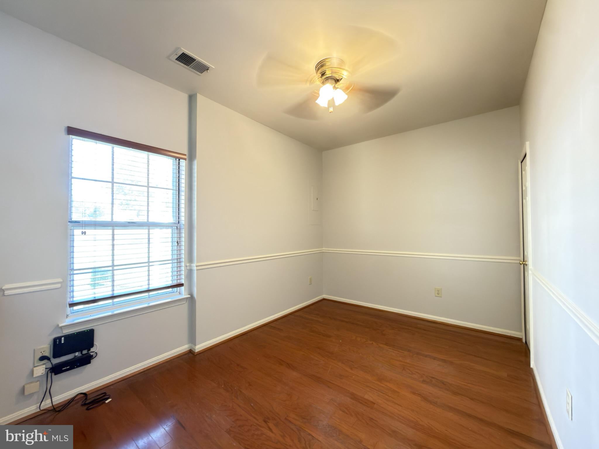 1426 NUTWOOD COURT
