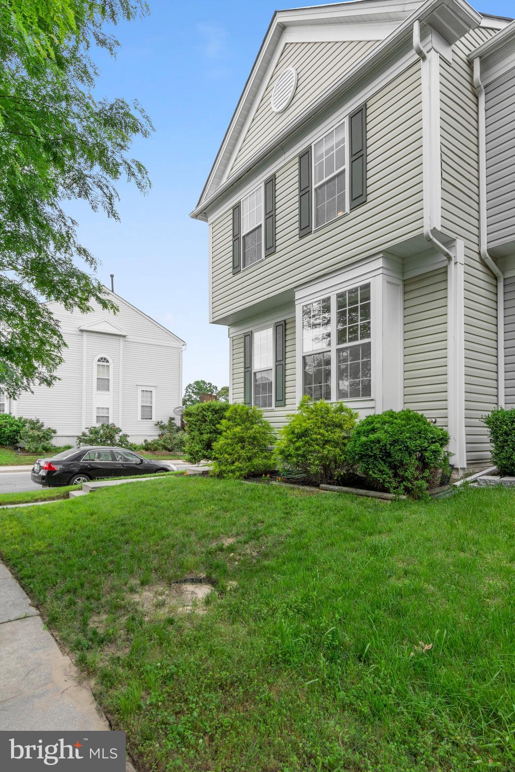 SEVEN OAKS - Residential